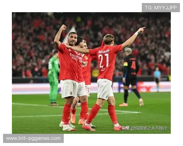 穆里尼奥与本菲卡：从联赛不败到欧战复兴之路